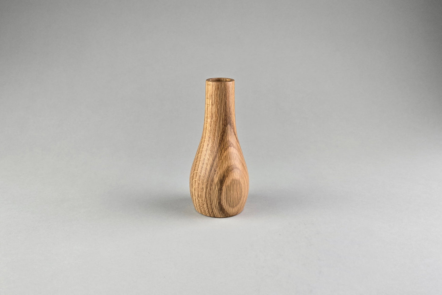 Red Oak Dry Vase