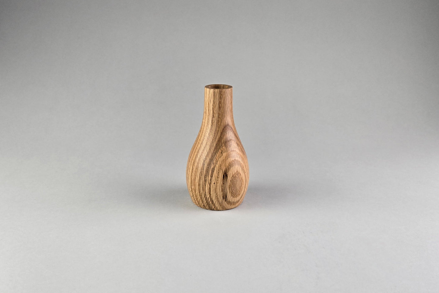 Red Oak Dry Vase