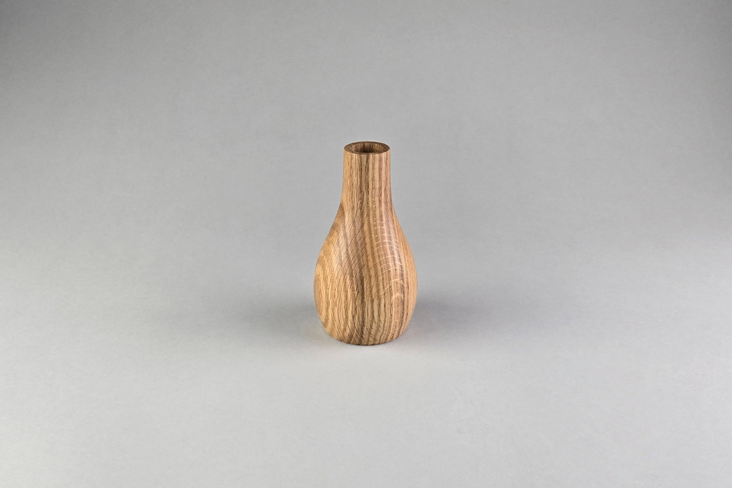 Red Oak Dry Vase