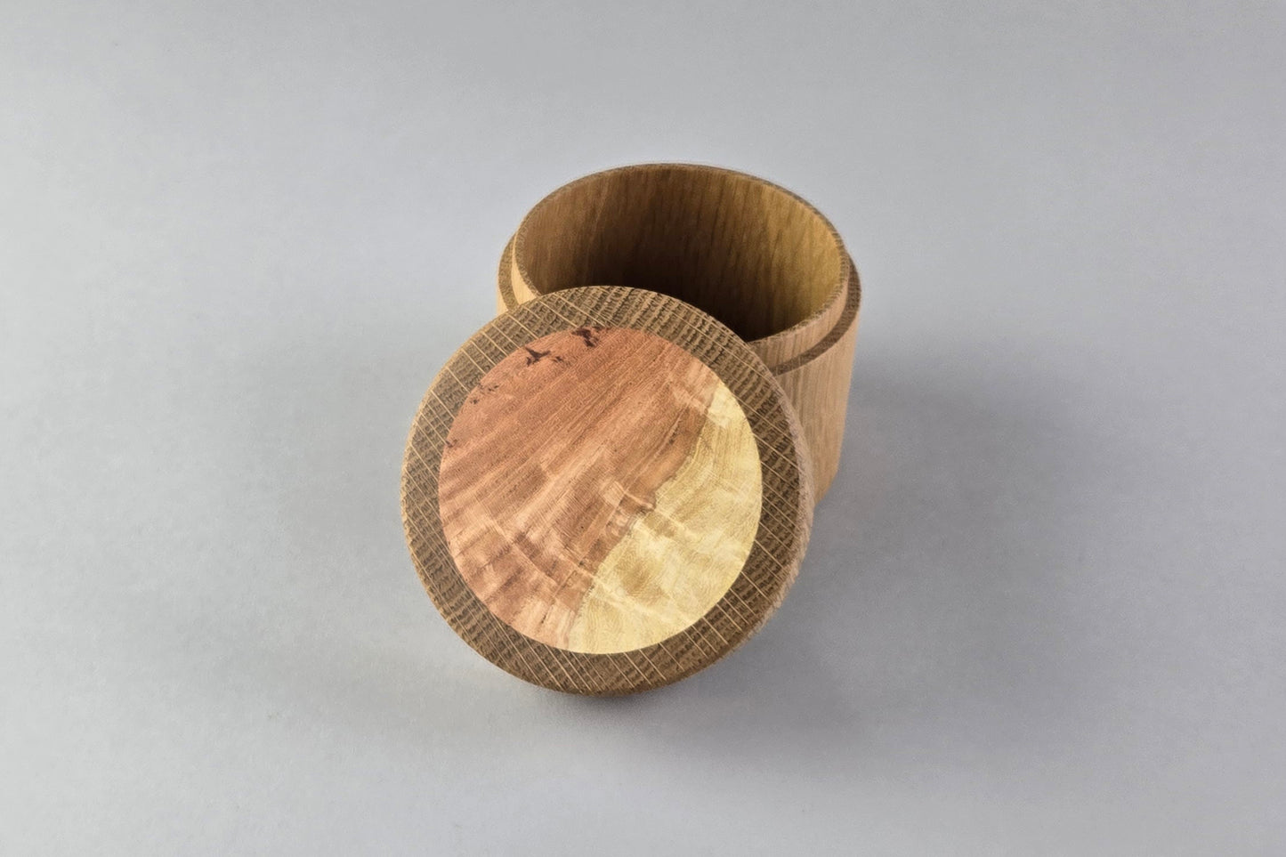 White Oak Box with Locust Burl Inlay