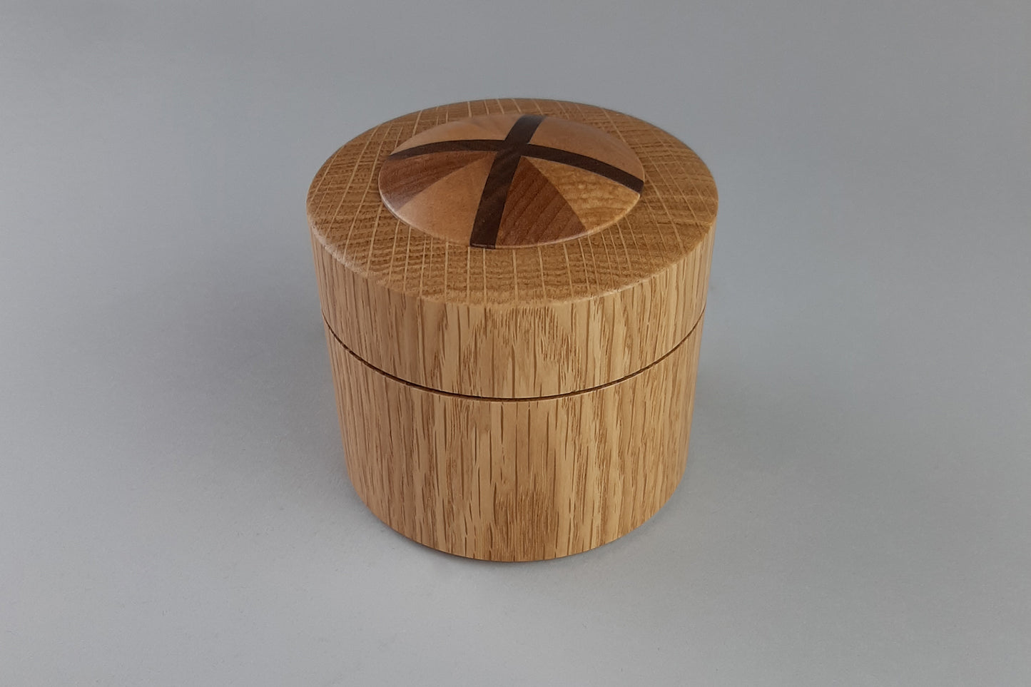 White Oak Box with Birch & Walnut Inlay