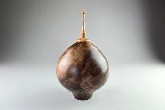 Walnut Hollow Form w/Pecan Finial